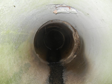A concrete pipe with separated joints